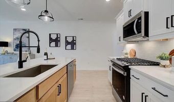 121 Priestwood Ln, Acworth, GA 30102