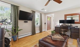 1 Blacksmith Rd, Lincoln, RI 02865