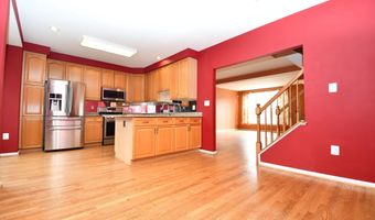 6216 ROUDSBY Ln, Alexandria, VA 22315