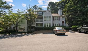 104 Glenleaf Dr, Peachtree Corners, GA 30092