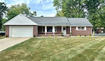 707 Greenlawn Dr, Amherst, OH 44001