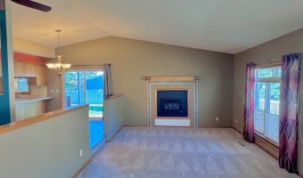 209 10th Ave NW, Bowman, ND 58623