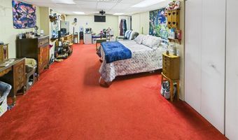 415 Redbud Dr, Ashland, KY 41102