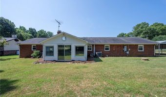 167 Fairway Rd, Advance, NC 27006