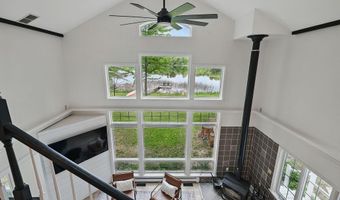 822 S COUNTY ROAD T, Amherst Junction, WI 54407