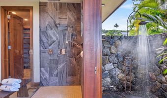 78-7032 MOLOLANI St, Kailua Kona, HI 96740