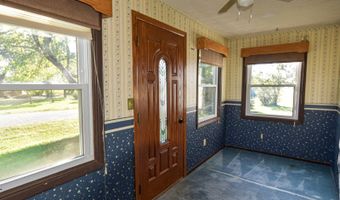 304 U St, Beaver City, NE 68926