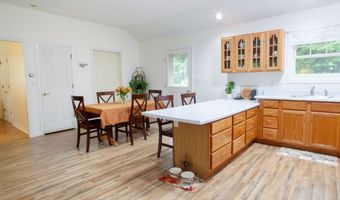 11 Chiswick Ln, Barkhamsted, CT 06063