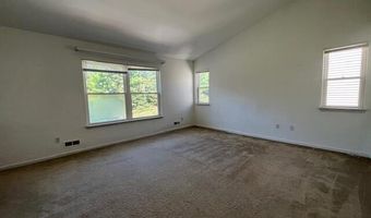 1556 Chapleau Dr, Ann Arbor, MI 48103