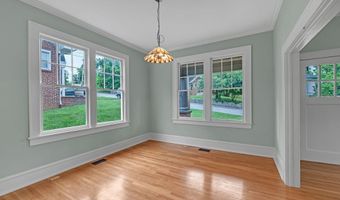 263 NE Oak Hill St, Abingdon, VA 24210