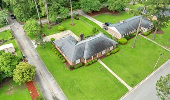 2704 PINE MANOR Ln, Albany, GA 31707