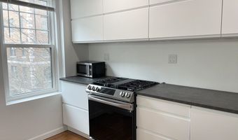 64 Queensberry 222, Boston, MA 02215