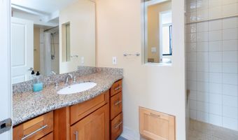 343 Hobron Ln 3804, Honolulu, HI 96815