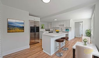 282 Parker Rd, Barnstable, MA 02668