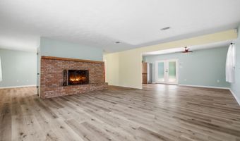 9260 Pinecrest Dr, Biloxi, MS 39532