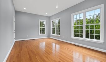 7119 BARRY Rd, Alexandria, VA 22315