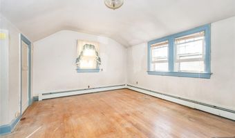 723 W Crescent Ave, Allendale, NJ 07401