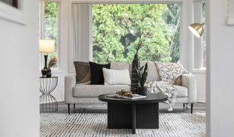 19080 SW BROOKLAWN Pl, Beaverton, OR 97003