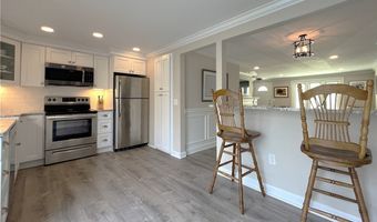 5 The Courtyards, Amherst, NY 14221