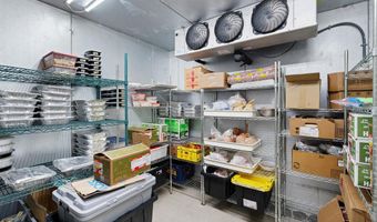 484 N DUPONT Hwy, Dover, DE 19901