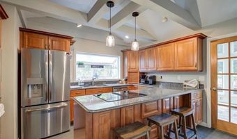 132 Ruggles Ave, Newport, RI 02840