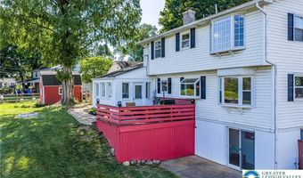 3146 Club Dr, Allentown, PA 18103
