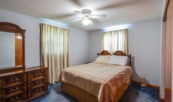 12222 Cenfield St NE, Alliance, OH 44601