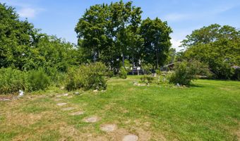 674 E BAY Ave, Barnegat, NJ 08005