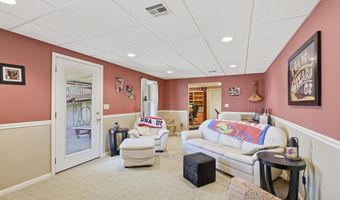 916 E 27th St, Baxter Springs, KS 66713