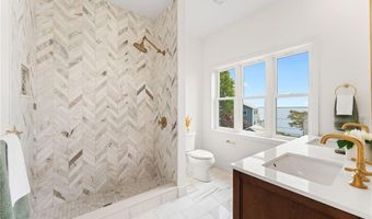 41 Burnett Rd, Warwick, RI 02889