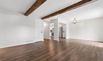 3805 Gilroy Rd, Columbus, OH 43227