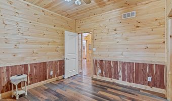 4978 S 11th Rd, Aldrich, MO 65601