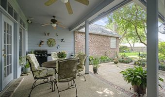 1532 Plantation Oak Dr, Baton Rouge, LA 70810
