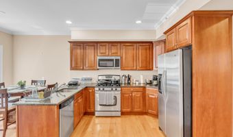 1713 Main St 203, Belmar, NJ 07719