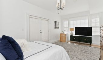 67 Thorpe St 67, Fairfield, CT 06824