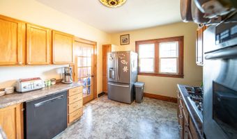 1801 Lee Center Rd, Amboy, IL 61310