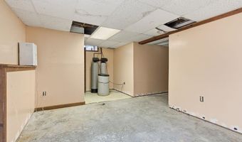 95 Hitching Post Ln, Bedford, NH 03110