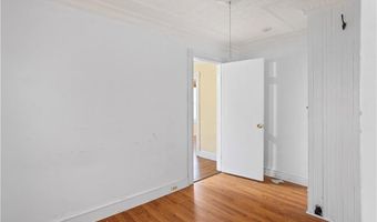 63 Lincoln Ave, Cranston, RI 02920