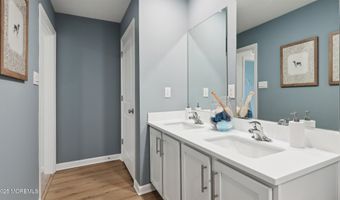 14 Dahlia Ct, Bayville, NJ 08721