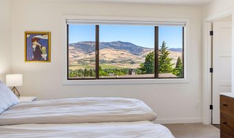 1509 Woodland Dr, Ashland, OR 97520