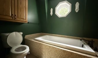 600 Ivory Dr, Baldwin, GA 30511