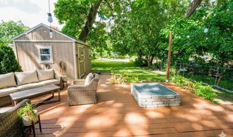 39450 N Circle Ave, Antioch, IL 60002