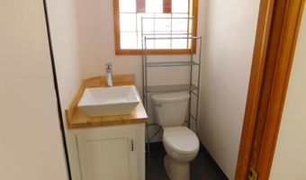1817 CAREY Ave, Cheyenne, WY 82001