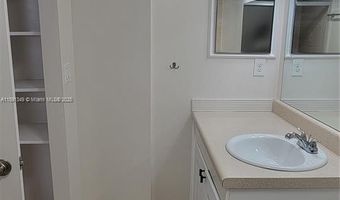 3475 N Country Club Dr 319, Aventura, FL 33180