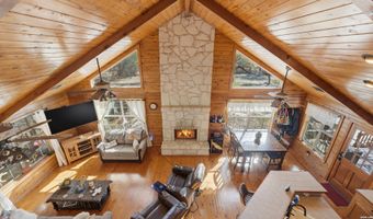 828 Shady Grv, Adkins, TX 78101