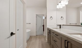 3843 NE Petrosa Ave, Bend, OR 97701