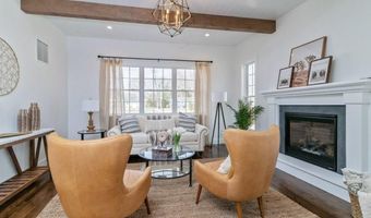 37 Primrose Ln, Cromwell, CT 06416