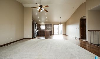 2609 E Sunflower St, Brandon, SD 57005