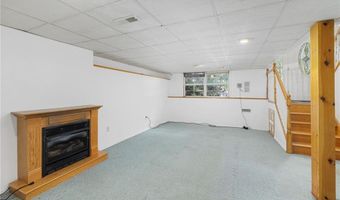 27 Tartaglia St, Johnston, RI 02919