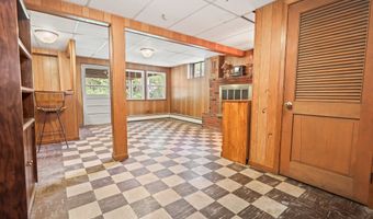 32 Loveland Ln, Bristol, CT 06010